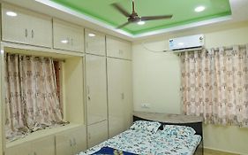Bhakti Bliss Homestay - 2Bhk Modern Apartment With Ac, Wifi And Android Tv
